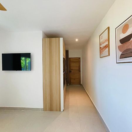 Baan Saint-Tropez Seaview Villas Kata Beach Kültér fotó