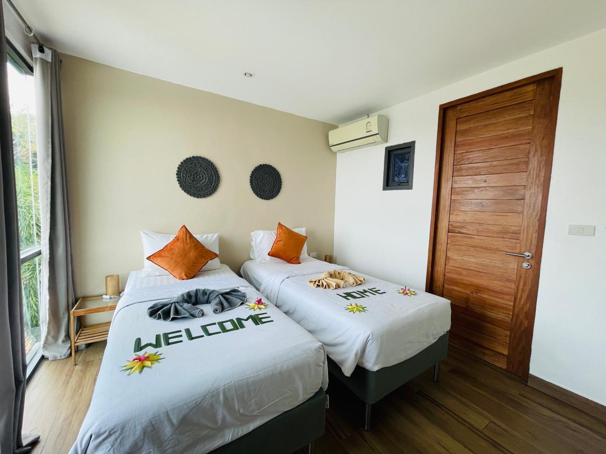 Baan Saint-Tropez Seaview Villas Kata Beach Kültér fotó