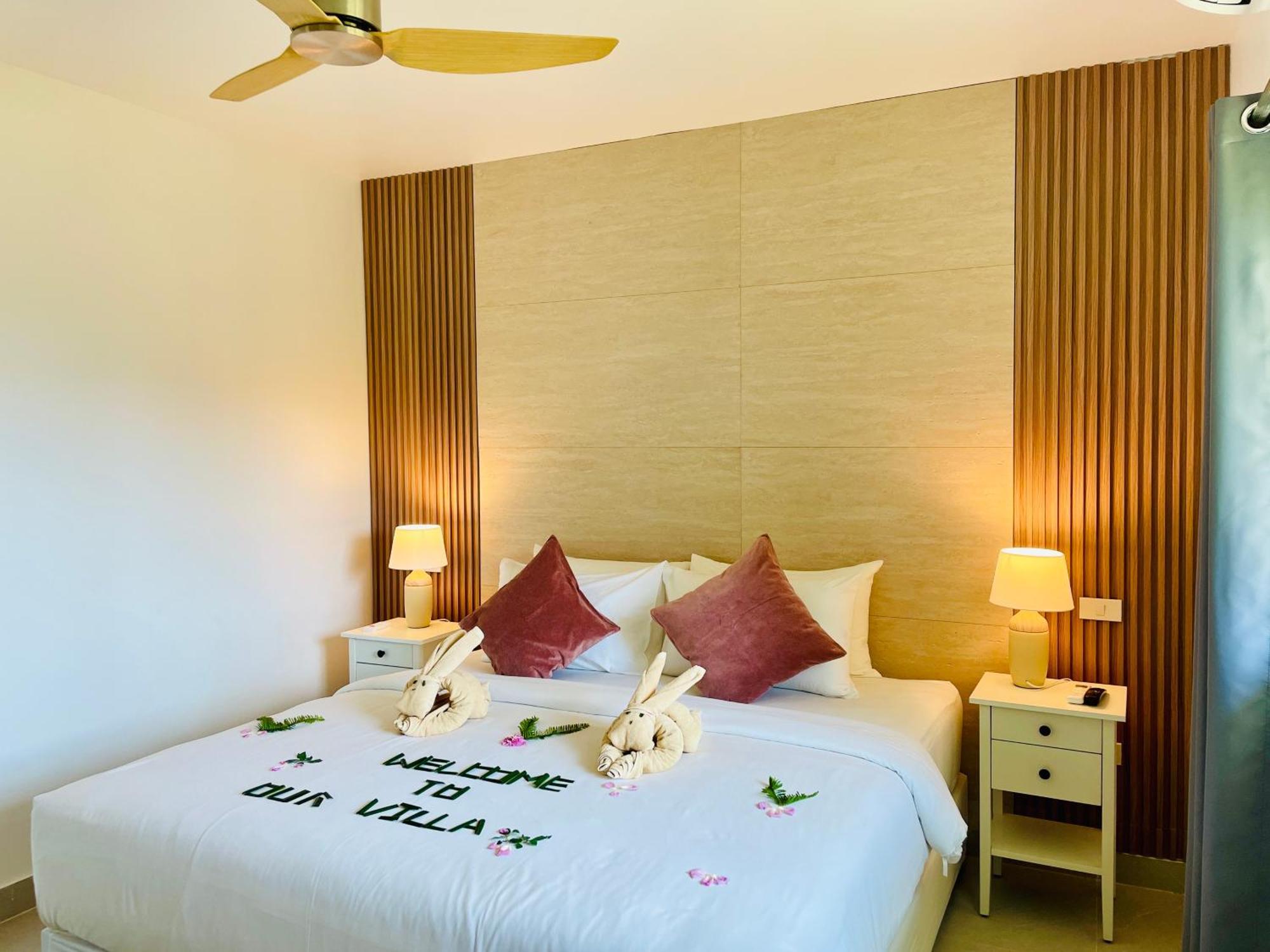 Baan Saint-Tropez Seaview Villas Kata Beach Kültér fotó
