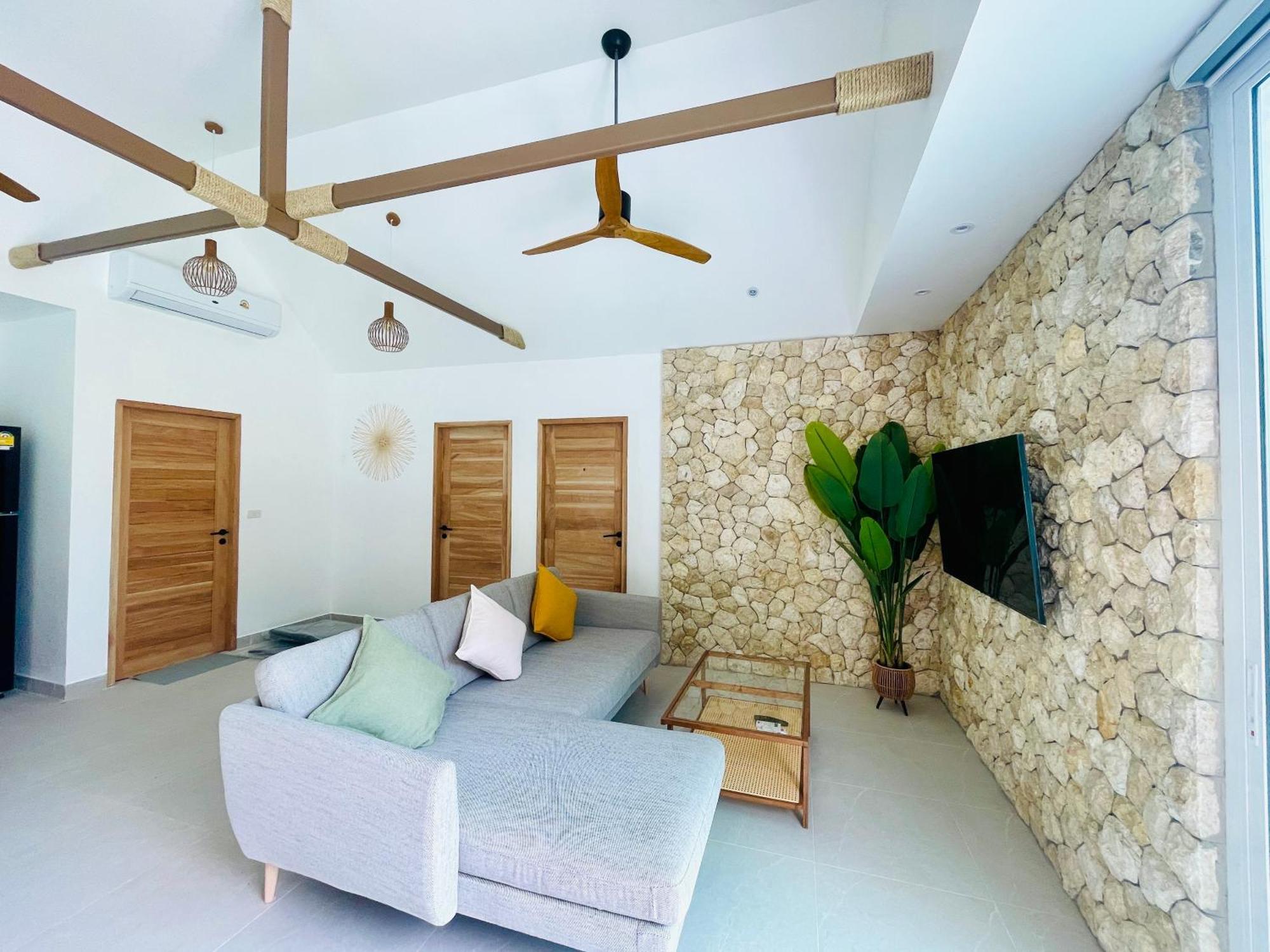 Baan Saint-Tropez Seaview Villas Kata Beach Kültér fotó